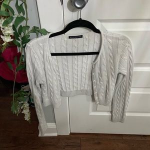 Brandy Melville Athelia Women’s Cable Sweater